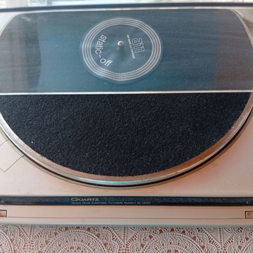 Technics SL-QD21 Quartz direct drive turntable like new