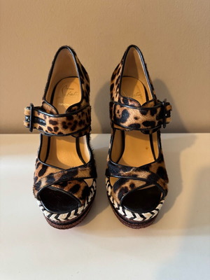 Christian Louboutin espadrilles σαν καινούργιο, μέγεθος 37.5, μαύρο και καφέ