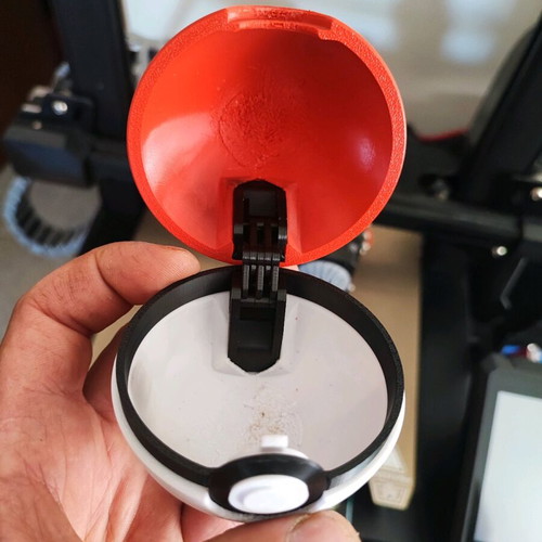 Pokeball with opening and closing mechanism new