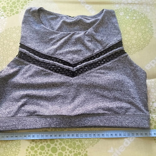 Gray sports crop top like new, one size