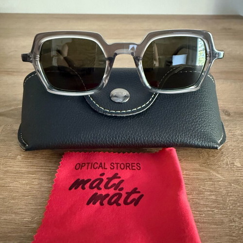 Mati Mati sunglasses like new, UV 400, gray and green
