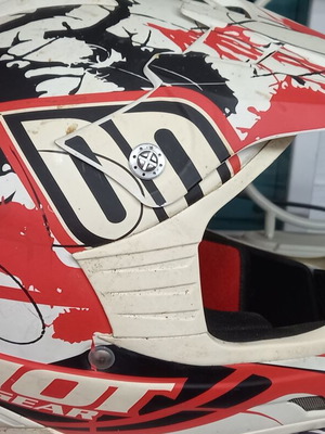 Shot Racegear motocross helmet like new, size M