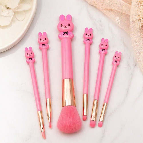 Children's makeup brushes new
