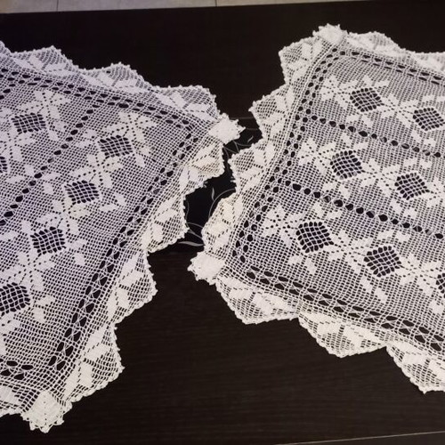 Handmade crochet table linens set of 2 like new