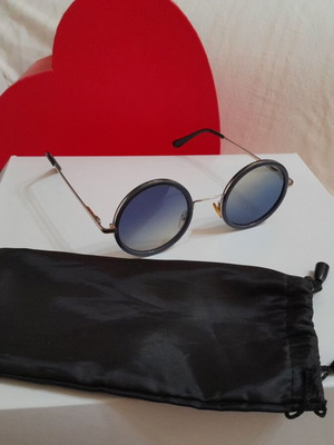 Vintage sunglasses like new, gold color