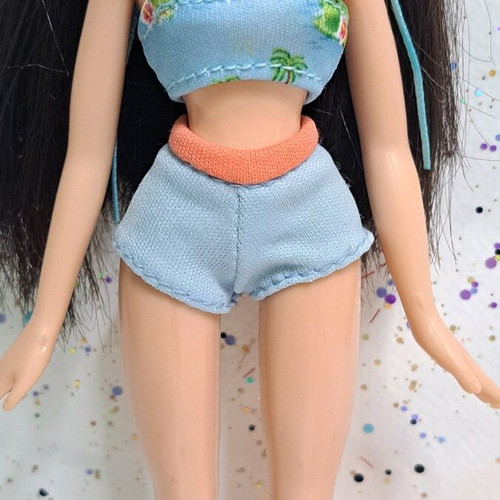 Bratz Beach Party Jade like new with different outfit and flaws