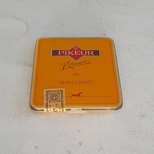 Ritmeester Pikeur metal tobacco tin used, Mini Light 10 cigars