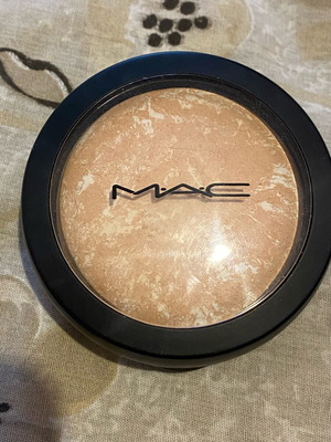 MAC Cosmetics Mineralize Skinfinish NC30 face powder like new 15g