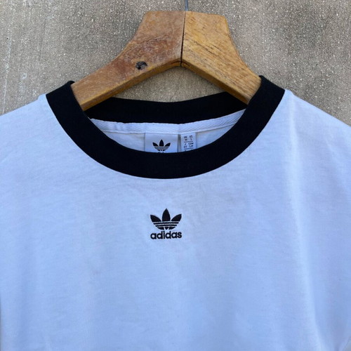 Adidas shirt authentic used, no S-M, white