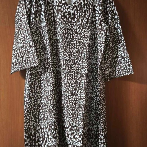 Midi dress with V neckline and brown and white floral new, size XL