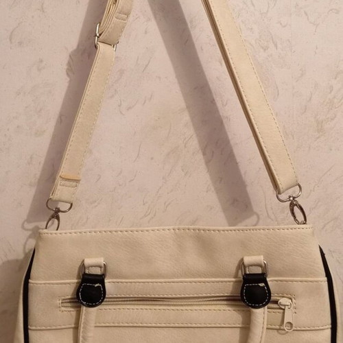 Shoulder bag beige like new with multiple compartments