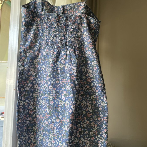 Floral dress Paranoia size L used, blue with back elastic