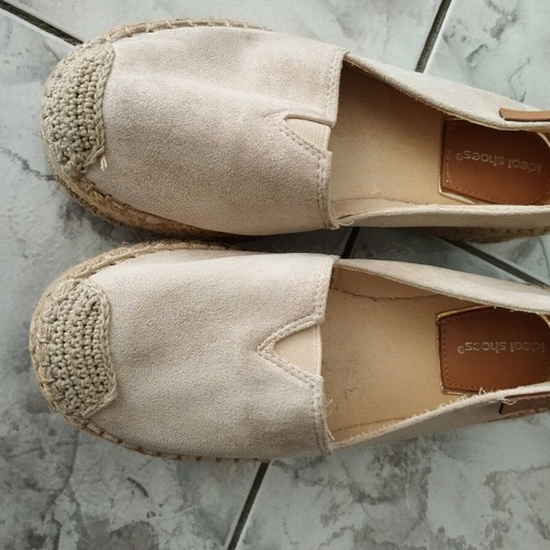 Espadrilles Ideal Shoes beige platform suede like new size 39