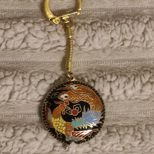 Cloisonné keychain like new with traditional Asian design