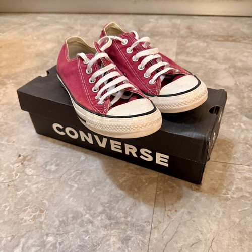 Converse All Star sneakers size 39 like new, burgundy