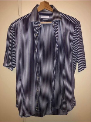 Men's Oxford Company shirt and get another shirt as a gift!
