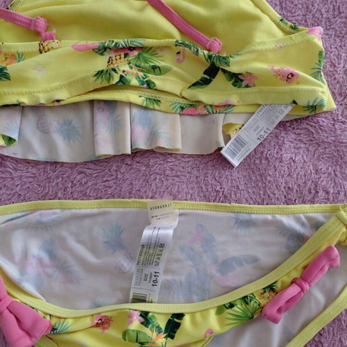 Girls' bikini used with tropical print and pink bows Terranova