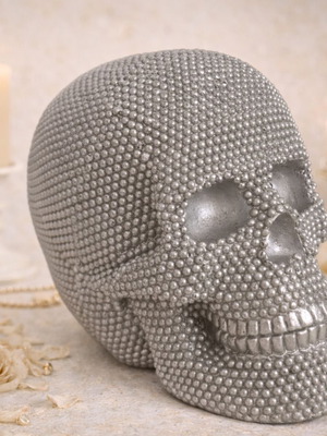 Decorative Gothic Skull Silver Pearls new