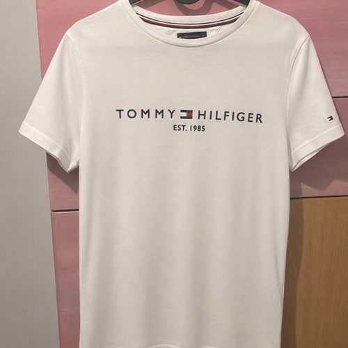Tommy Hilfiger white T-shirt, size S