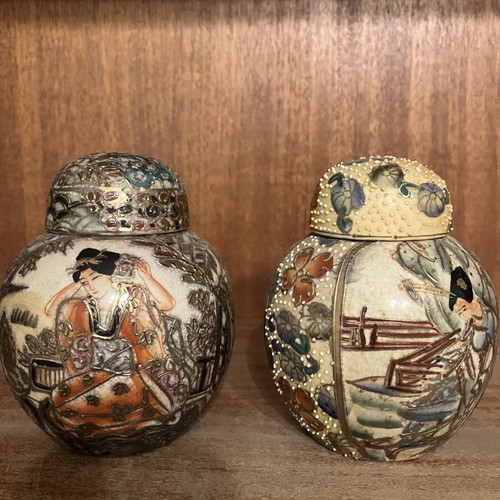 Satsuma porcelain vases with lids, hand-painted