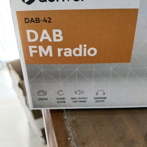 Denver DAB FM radio clock DAB-42