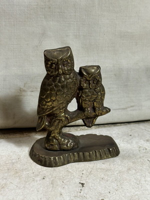 Vintage brass decorative sculpture with two owls on branch, used