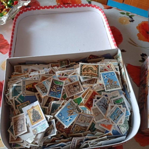 Stamps like new, over 1000 Greek and foreign with various themes