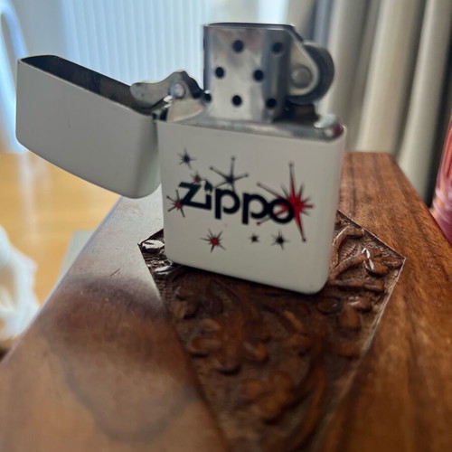 Zippo lighter like new, authentic