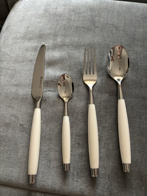 Tupperware cutlery set with white handles, new