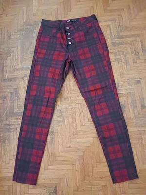 Zara plaid pants size 38 like new, black and red