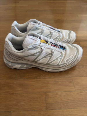 Salomon XT 6 athletic shoes like new, size 45, white