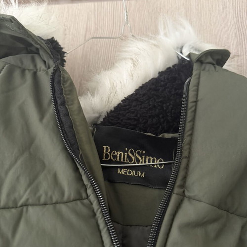 Waterproof jacket like new with white fur hood, knee-length, size M