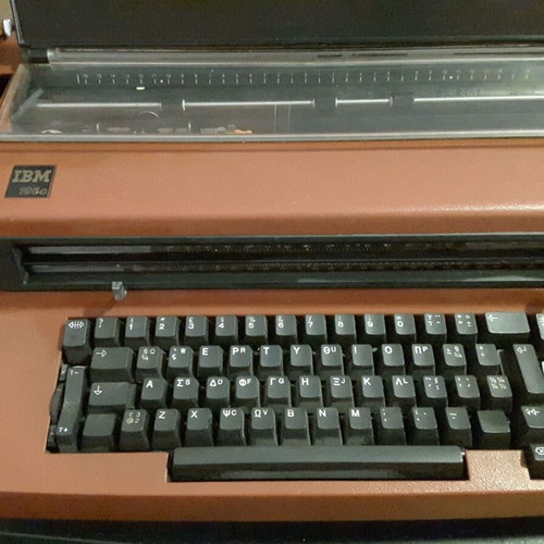 Electric typewriter IBM 196C used, functional