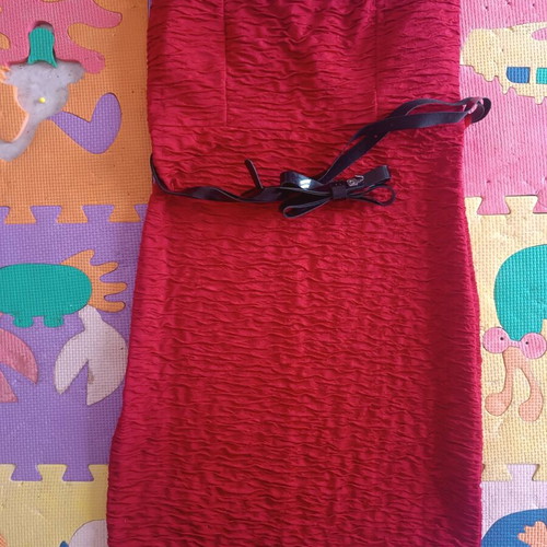 Paranoia medium red dress like new with belt
