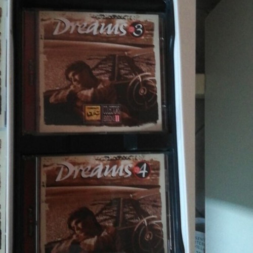 Dreams CD set with 4 discs like new