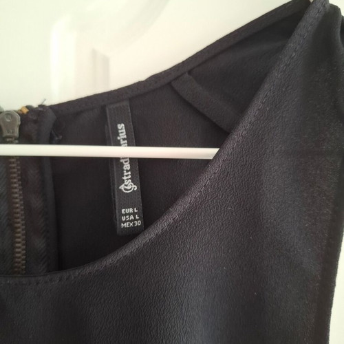Stradivarius Black Sleeveless Top L New, Elegant and Timeless
