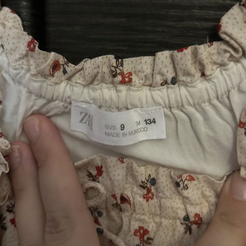 Dress for 9-year-old girl from Zara 100% viscose like new