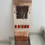 Decorative wall clock like new, analog