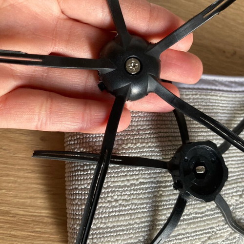 Roborock Q7, Q7+, Q7 Max, Q7 Max+ vacuum parts new, 4 pieces