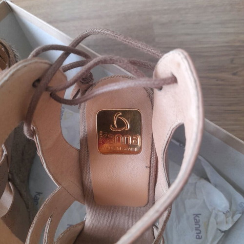 Kanna sandals new, beige, size 37