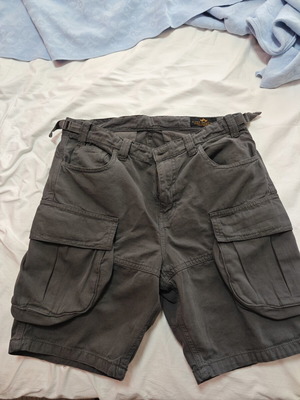 Alpha Industries men's bermuda shorts like new, size 32, grey
