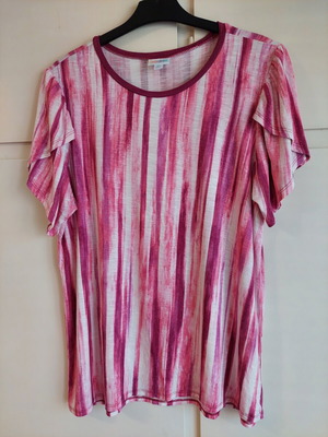 LuLa Roe women's blouse XL used, pink and purple