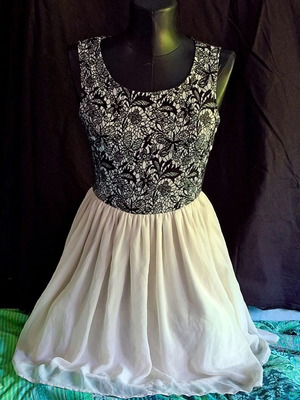 Vila Spring-Summer Dress used, sleeveless, floral embroidery, black and white, size 34