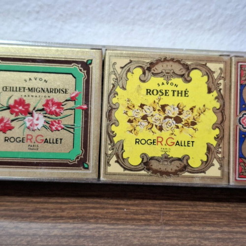 Roger & Gallet Guest Soap boxed like new with lavender, rose, orchid, fougere scents