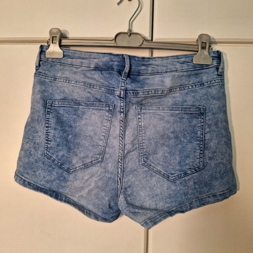 H&M denim shorts used, size 42