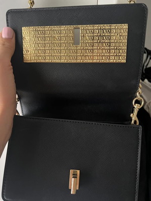 Τσάντα Versace χιαστί καινούργια, μαύρη