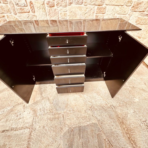 Living room buffet black lacquer like new with two cabinets and 6 shelves