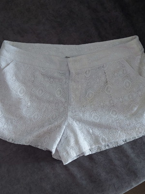 Guess lace white shorts size large like new