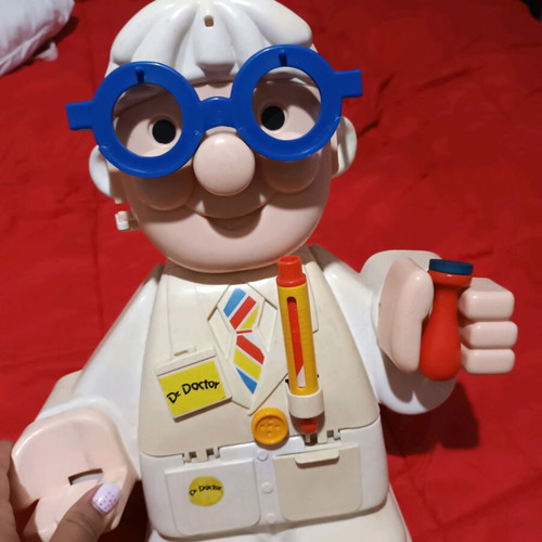 Dr Doctor vintage toy 1988 used with medical accessories
