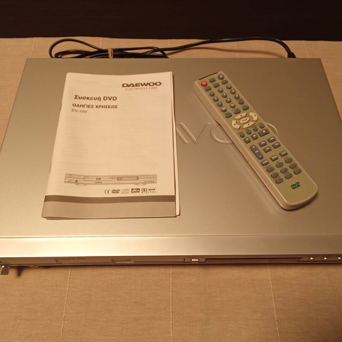 Daewoo DV-500 ES DVD player like new with remote and Greek manual